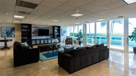 16425 Collins Avenue Sunny Isles Beach FL 33160
