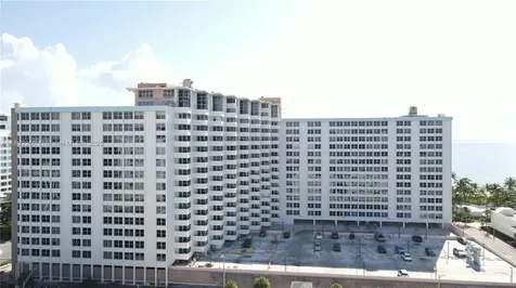 2899 Collins Avenue Miami Beach FL 33140