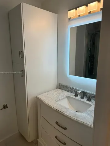 18101 NW 68th Avenue Hialeah FL 33015