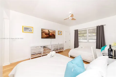 545 Michigan Avenue Miami Beach FL 33139