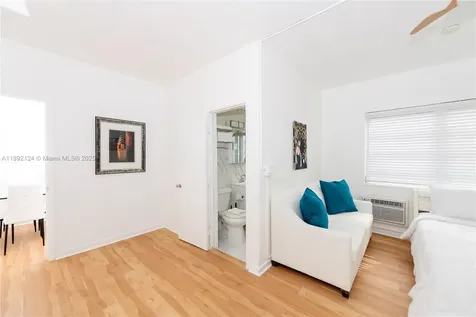 545 Michigan Avenue Miami Beach FL 33139