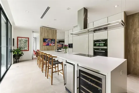 445 Ridgewood Road Key Biscayne FL 33149