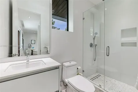 445 Ridgewood Road Key Biscayne FL 33149