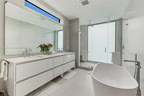 445 Ridgewood Road Key Biscayne FL 33149