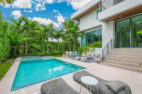 445 Ridgewood Road Key Biscayne FL 33149