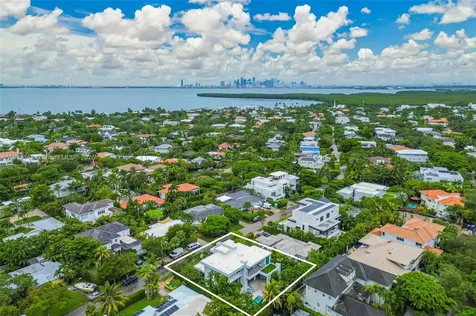 445 Ridgewood Road Key Biscayne FL 33149