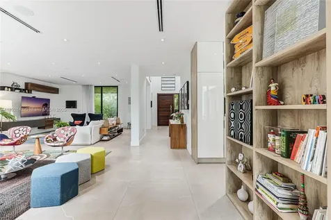 445 Ridgewood Road Key Biscayne FL 33149