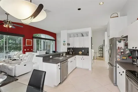 8752 NW 75th Court Tamarac FL 33321