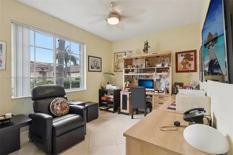 8752 NW 75th Court Tamarac FL 33321