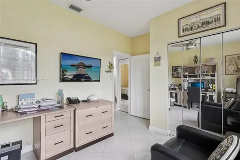 8752 NW 75th Court Tamarac FL 33321