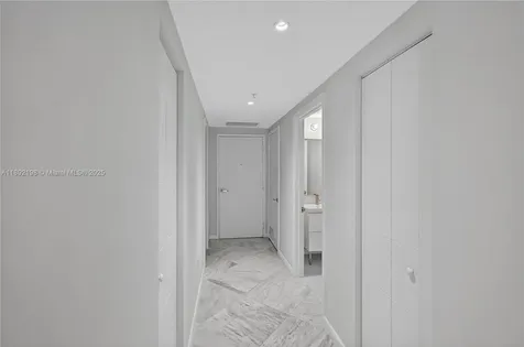 1010 SW 2nd Avenue Miami FL 33130