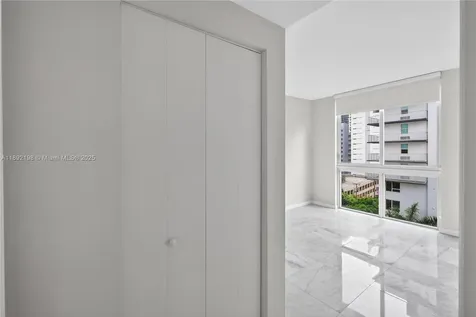 1010 SW 2nd Avenue Miami FL 33130