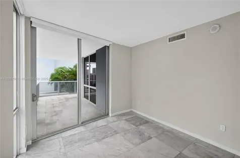 1010 SW 2nd Avenue Miami FL 33130