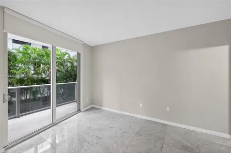 1010 SW 2nd Avenue Miami FL 33130