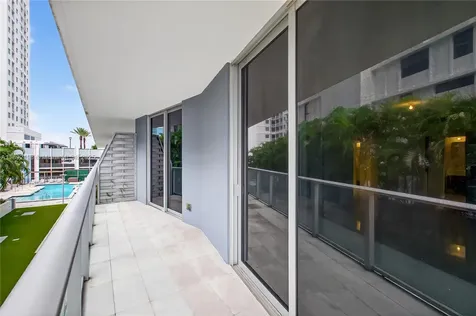 1010 SW 2nd Avenue Miami FL 33130