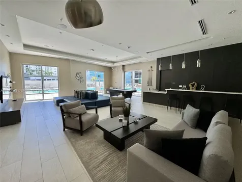 1010 SW 2nd Avenue Miami FL 33130
