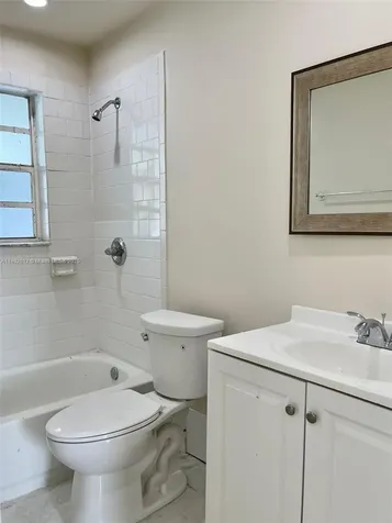 1725 W 60th Street Hialeah FL 33012