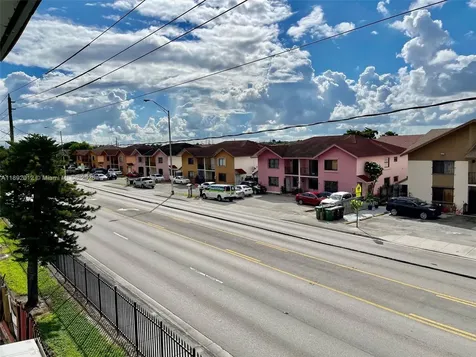 1725 W 60th Street Hialeah FL 33012