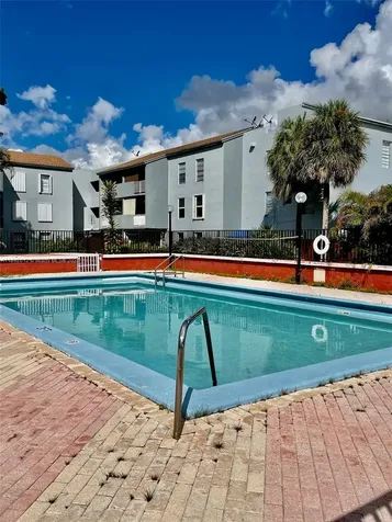 1725 W 60th Street Hialeah FL 33012