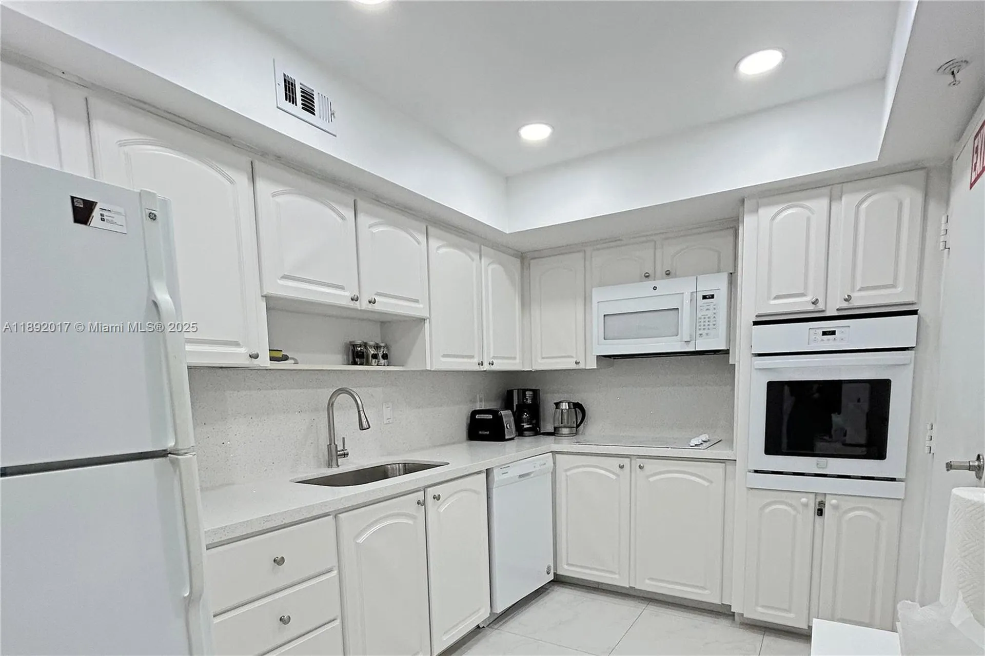 3901 S Ocean Drive Hollywood FL 33019