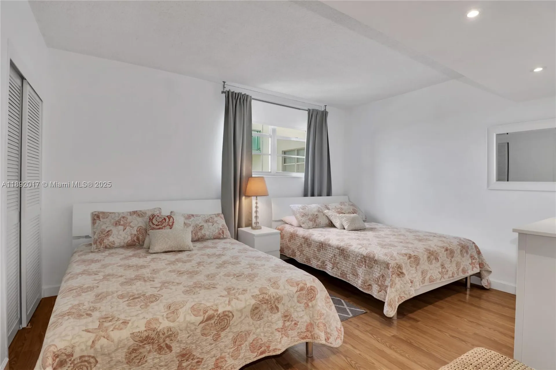 3901 S Ocean Drive Hollywood FL 33019