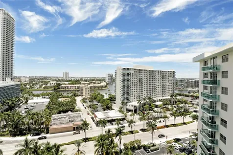 3901 S Ocean Drive Hollywood FL 33019