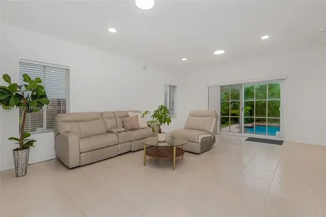 16132 SW 147th Lane Miami FL 33196