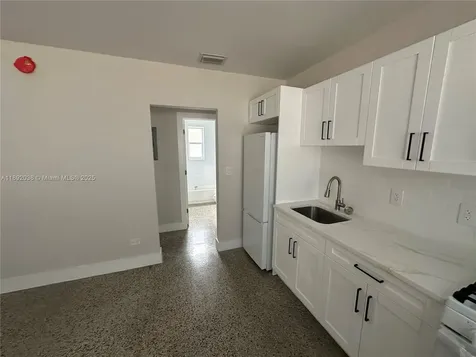 211 SW 18th Avenue Miami FL 33135