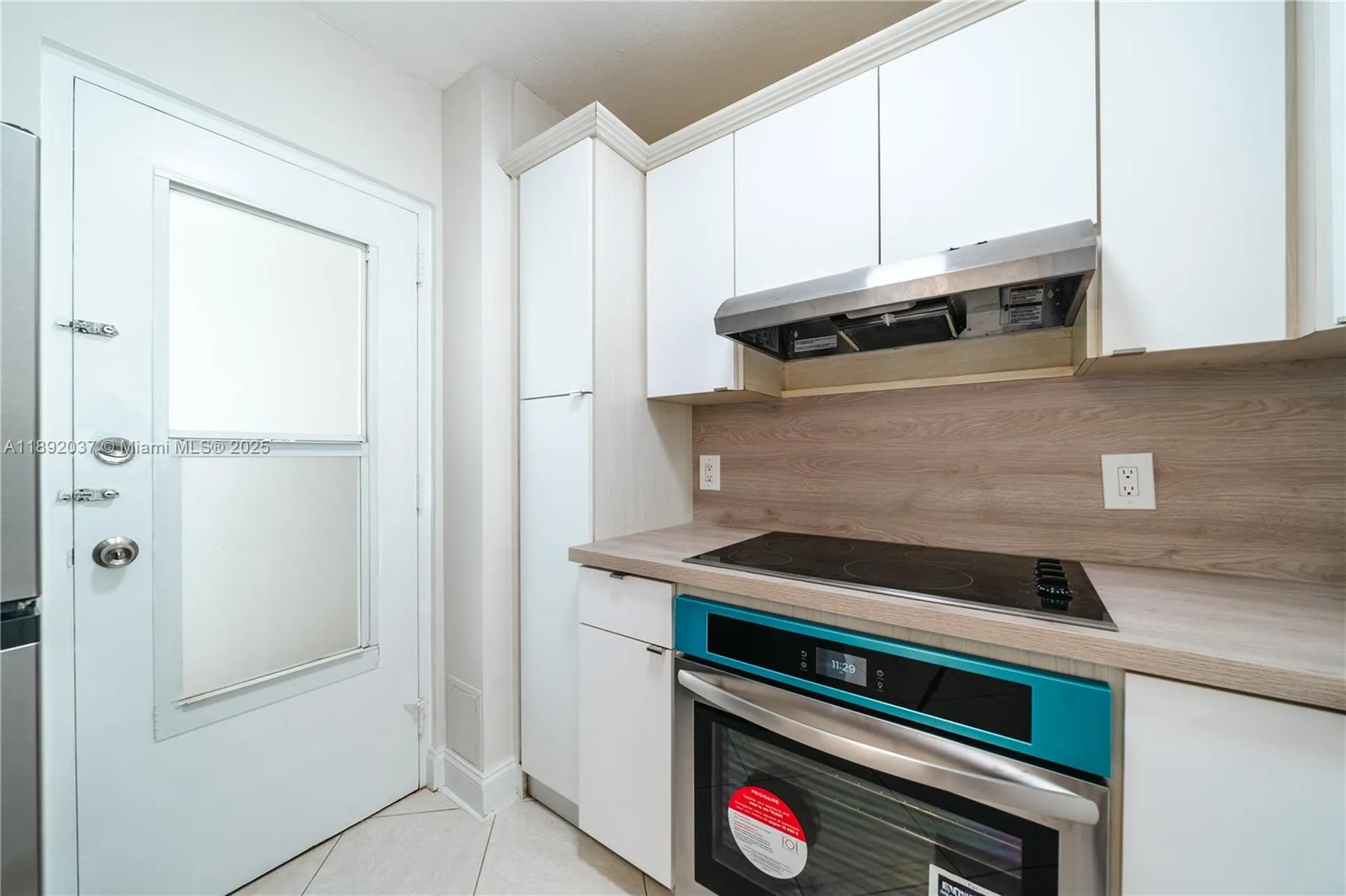 2555 NE 11th Street Fort Lauderdale FL 33304