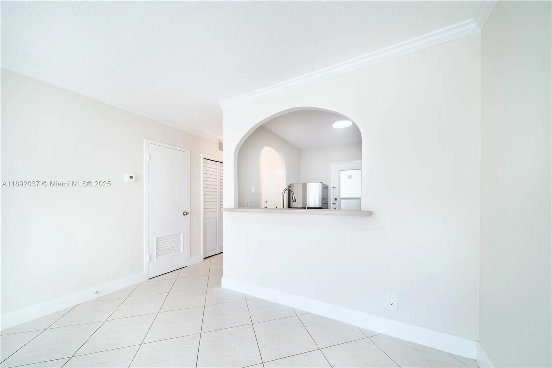 2555 NE 11th Street Fort Lauderdale FL 33304