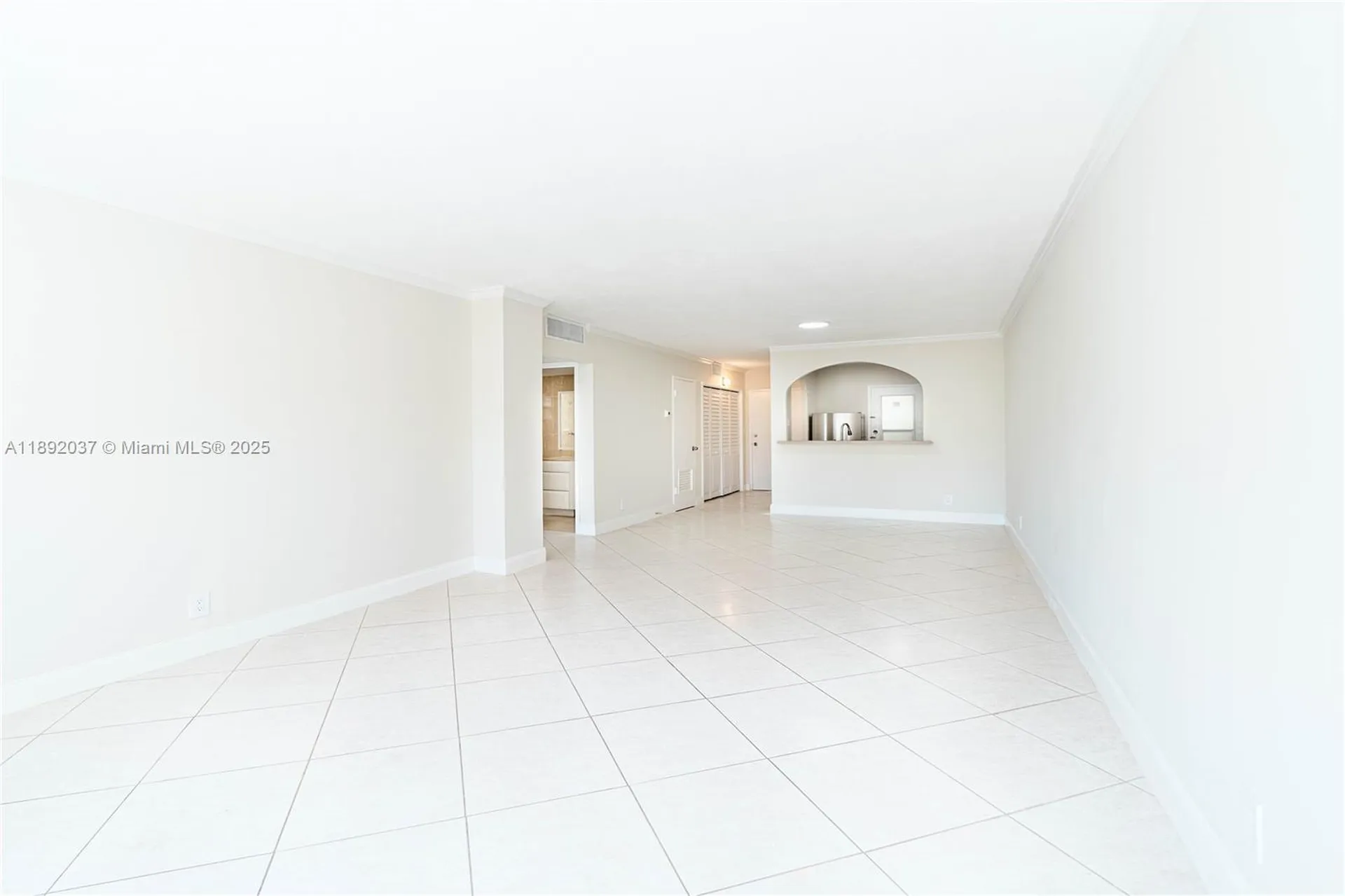 2555 NE 11th Street Fort Lauderdale FL 33304