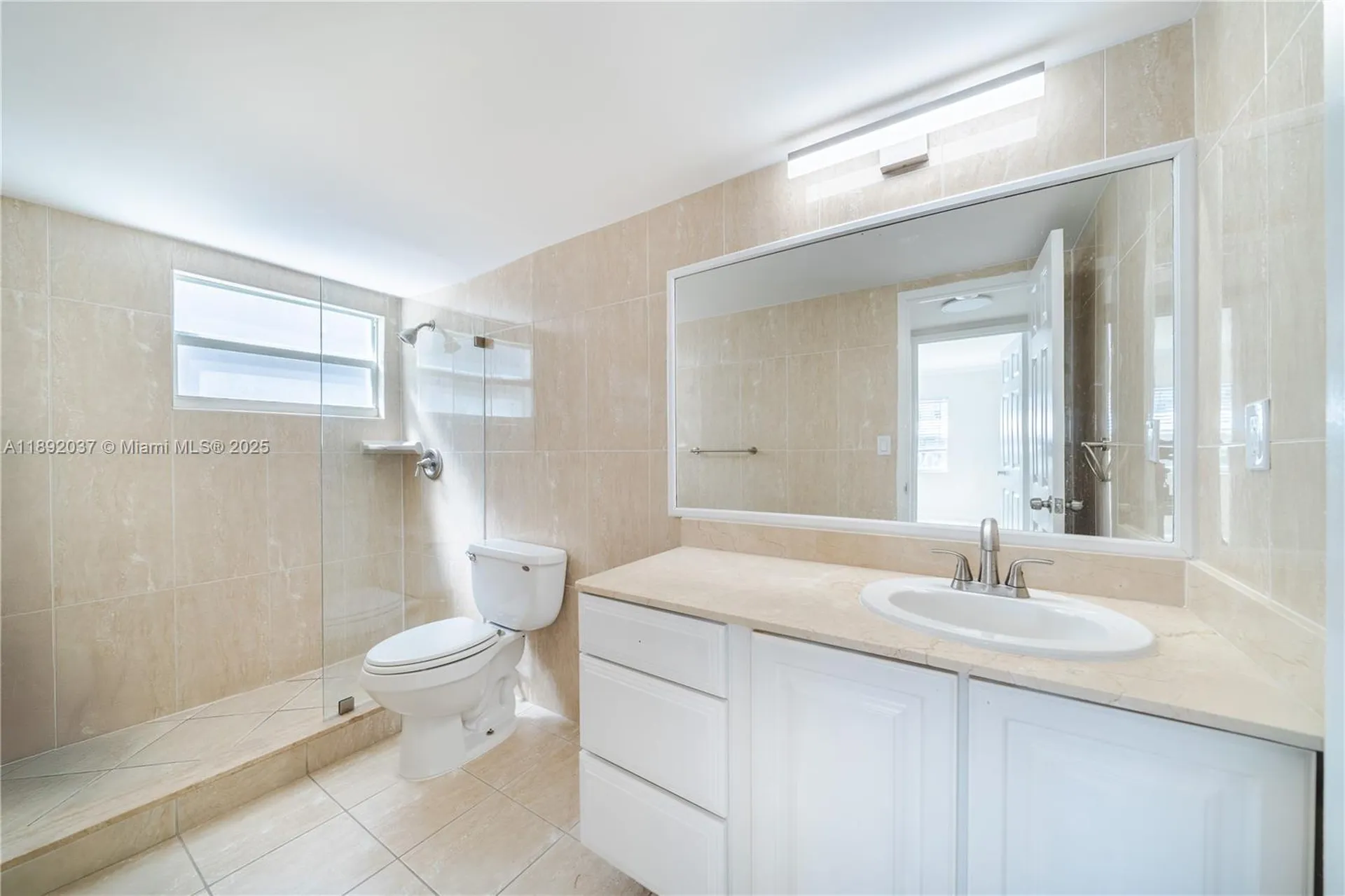 2555 NE 11th Street Fort Lauderdale FL 33304