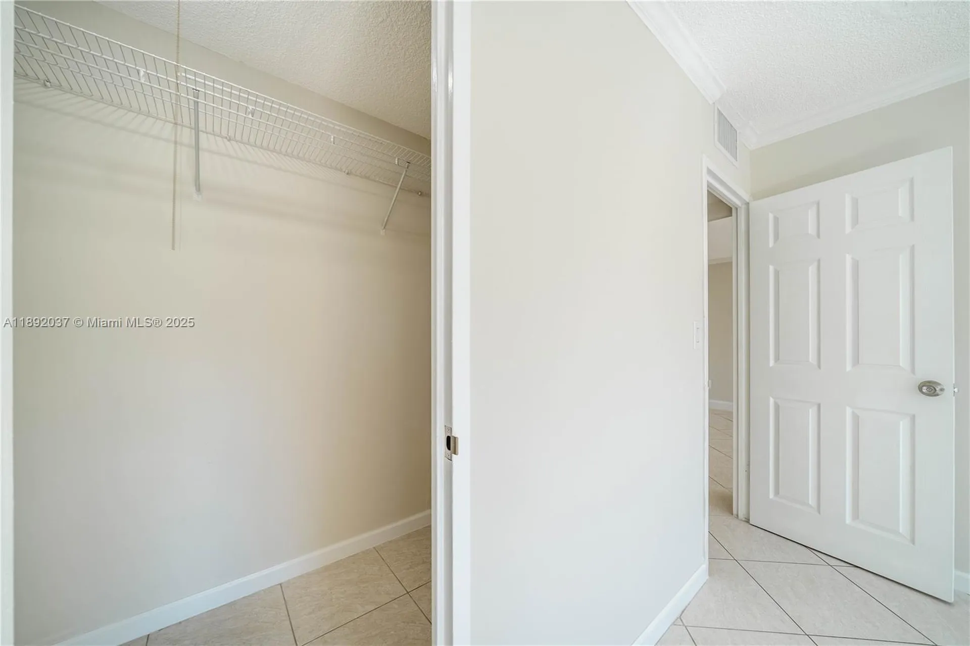 2555 NE 11th Street Fort Lauderdale FL 33304