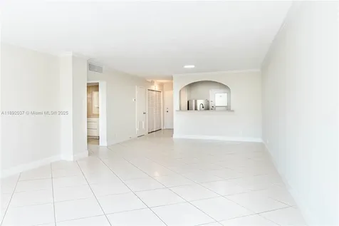 2555 NE 11th Street Fort Lauderdale FL 33304
