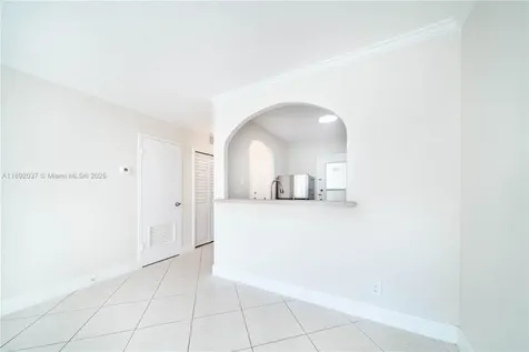 2555 NE 11th Street Fort Lauderdale FL 33304