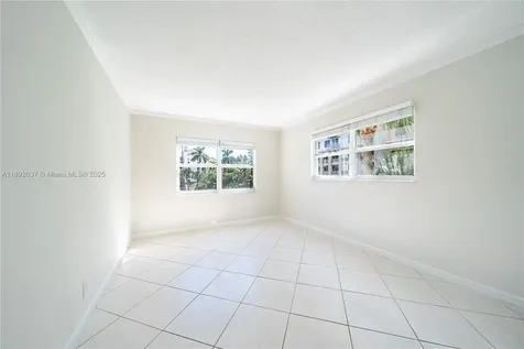 2555 NE 11th Street Fort Lauderdale FL 33304