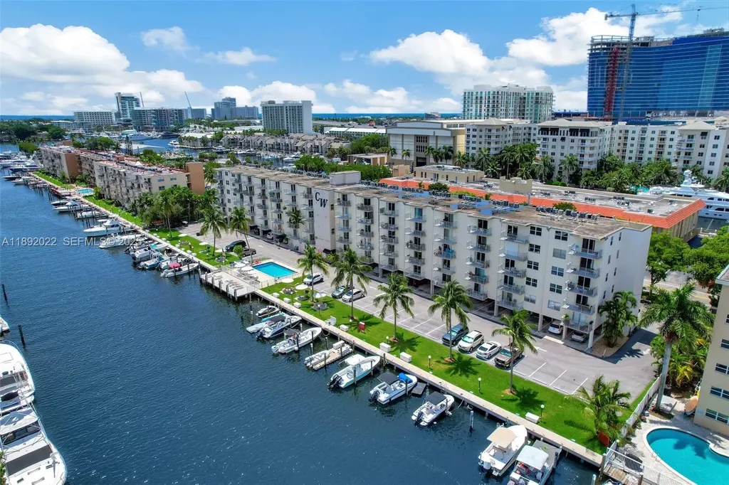 1731 SE 15th Street Fort Lauderdale FL 33316