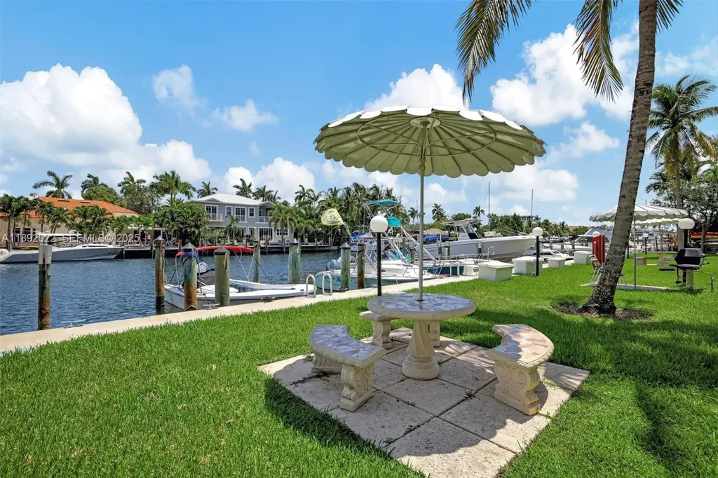 1731 SE 15th Street Fort Lauderdale FL 33316
