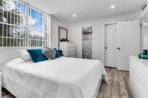 9310 Fontainebleau Boulevard Miami FL 33172