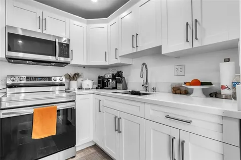 9310 Fontainebleau Boulevard Miami FL 33172