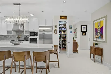5800 SW 99th Terrace Pinecrest FL 33156