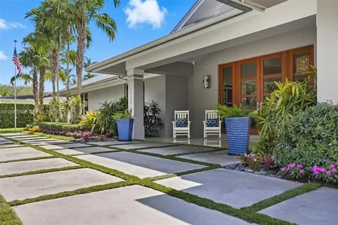 5800 SW 99th Terrace Pinecrest FL 33156