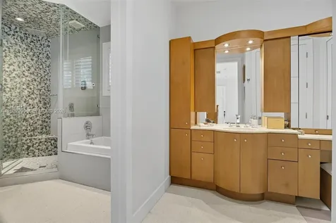 5800 SW 99th Terrace Pinecrest FL 33156