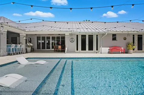 5800 SW 99th Terrace Pinecrest FL 33156