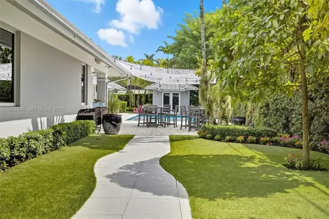 5800 SW 99th Terrace Pinecrest FL 33156