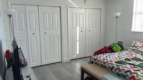4675 W 18th Court Hialeah FL 33012