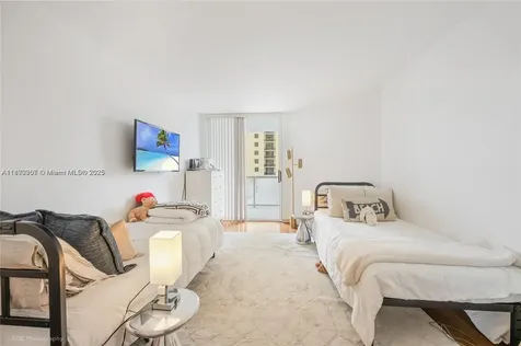 16425 Collins Avenue Sunny Isles Beach FL 33160
