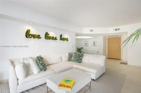 16425 Collins Avenue Sunny Isles Beach FL 33160