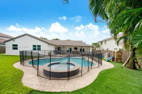 5340 Lancelot Lane Davie FL 33331
