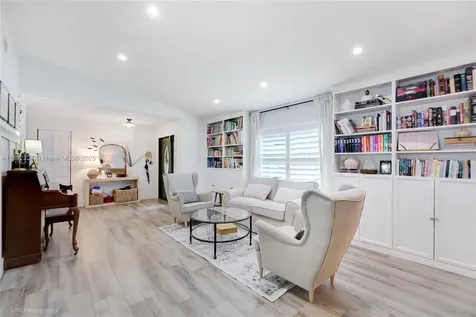 5340 Lancelot Lane Davie FL 33331